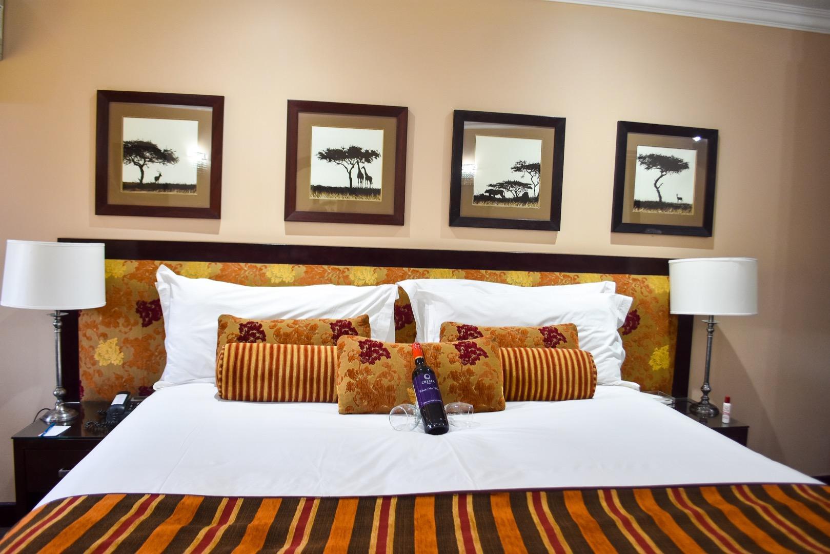 Cresta Thapama Hotel Francistown Exterior photo