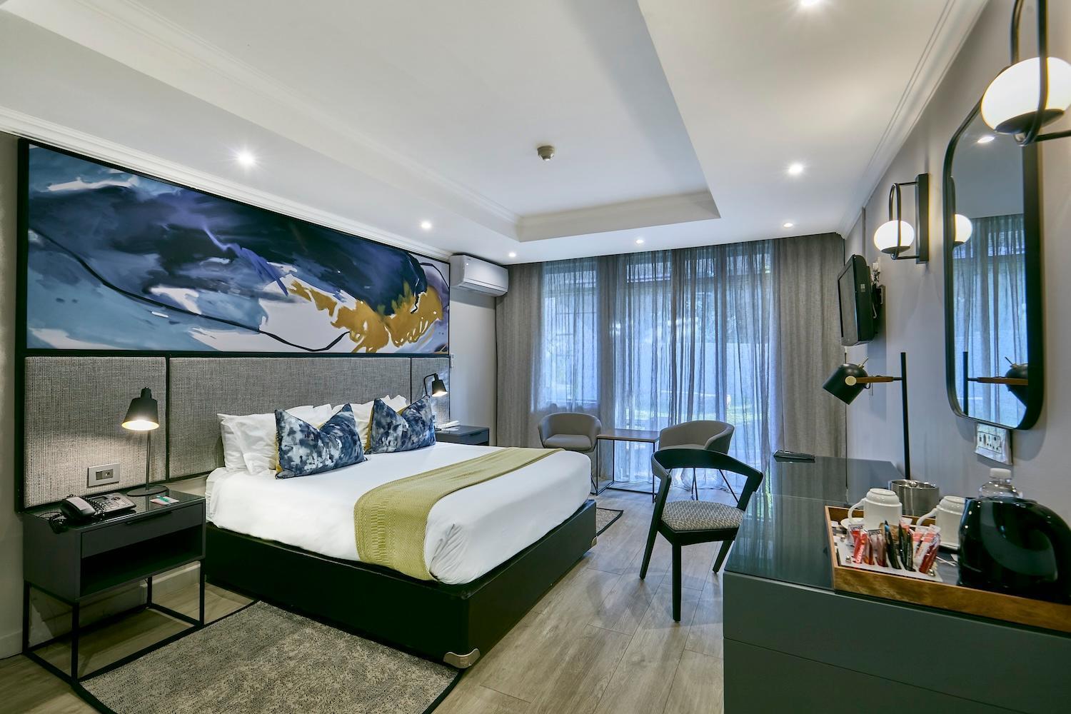 Cresta Thapama Hotel Francistown Room photo